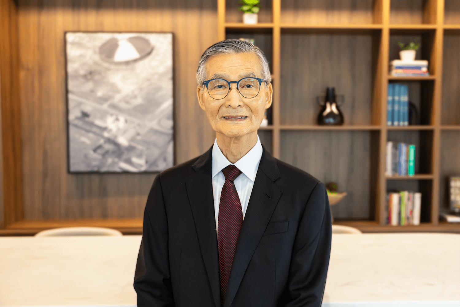 Dr. Tai R. Shin portrait